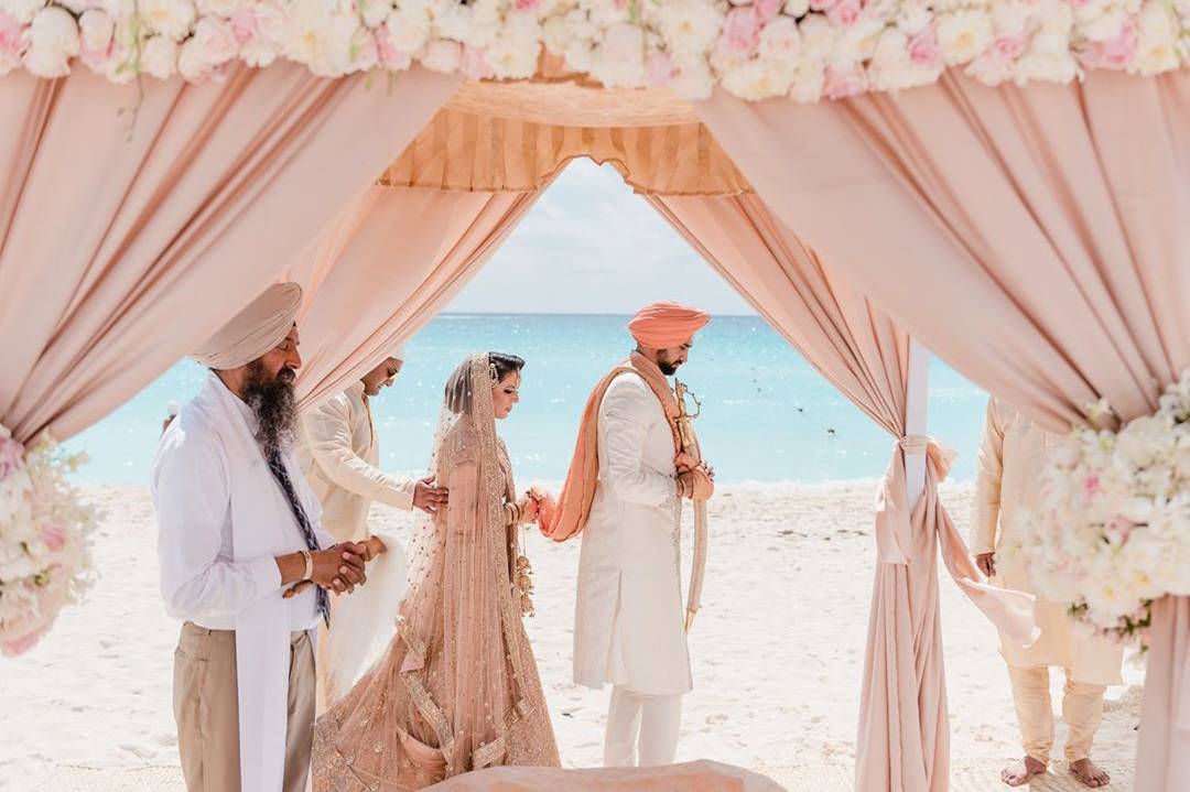 From Venues to Photographers, What If Your Entire Wedding Will Be Planned Under One Roof?