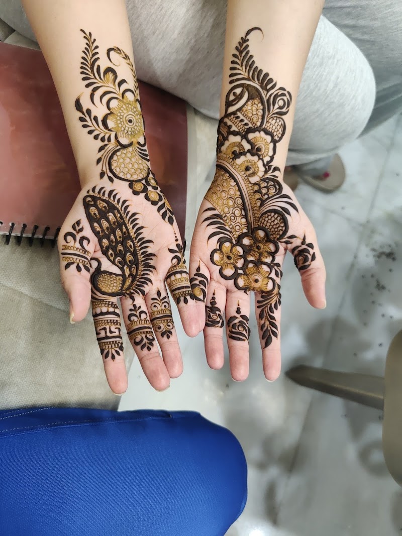 Teetu Mehandi Art