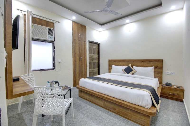 Hotel Premier Noida