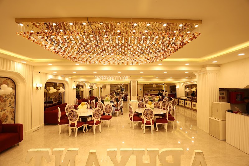 Divine Banquet