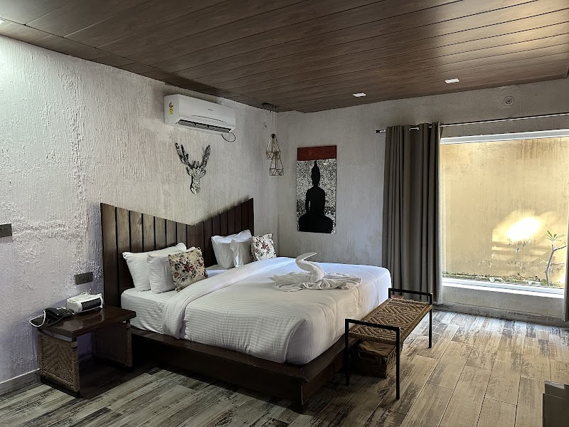 Nanau Luxury Resort and Spa in Jim Corbett