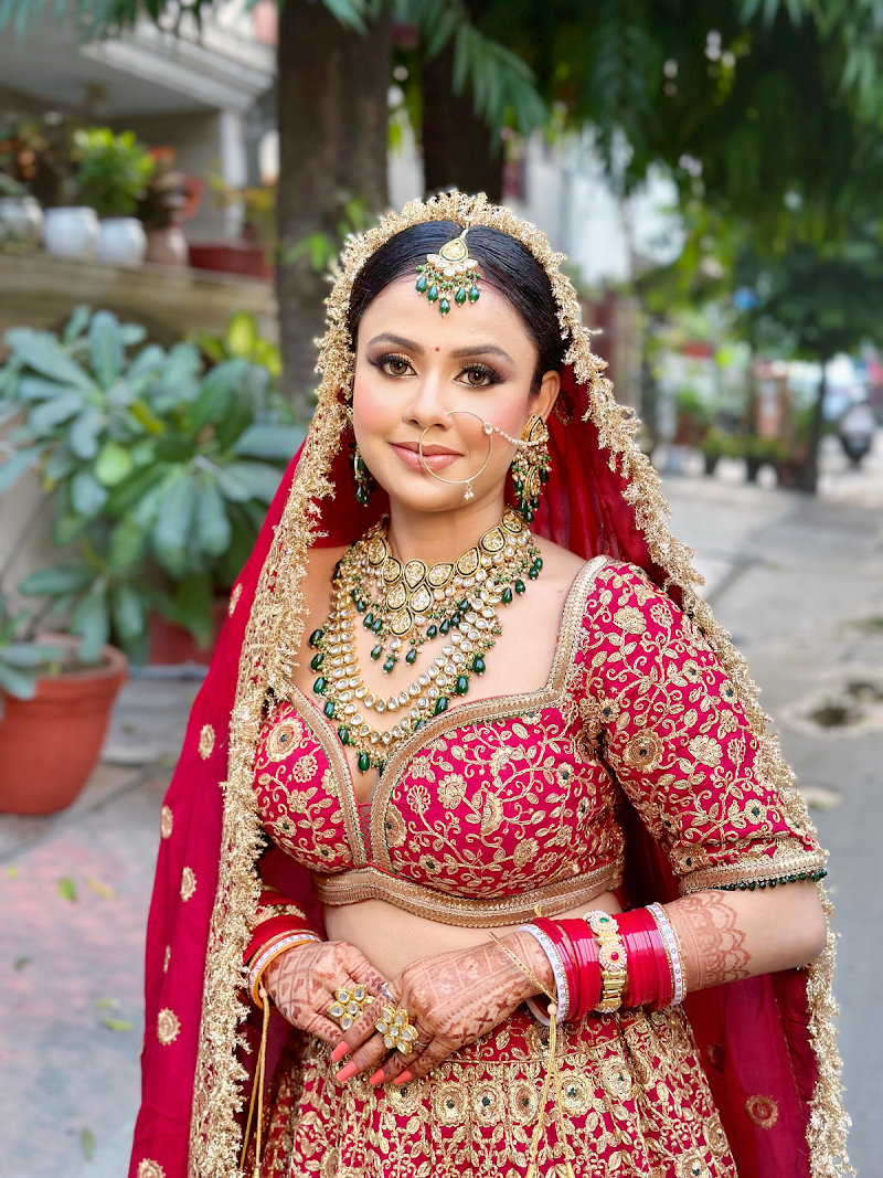 Divya Malhotra Makeovers