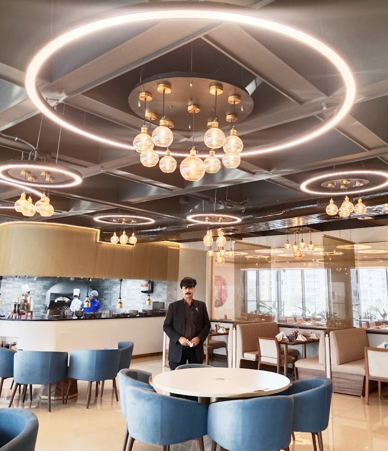 The Boomerung Complex