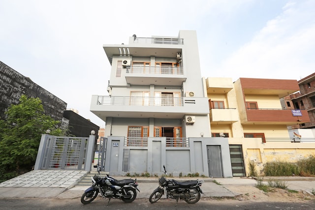 Radiant Casa