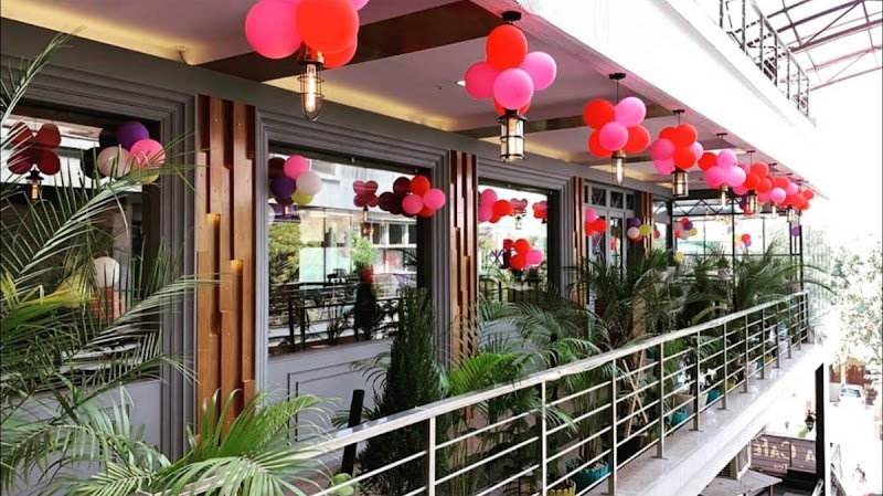 Elborz Family Restaurant