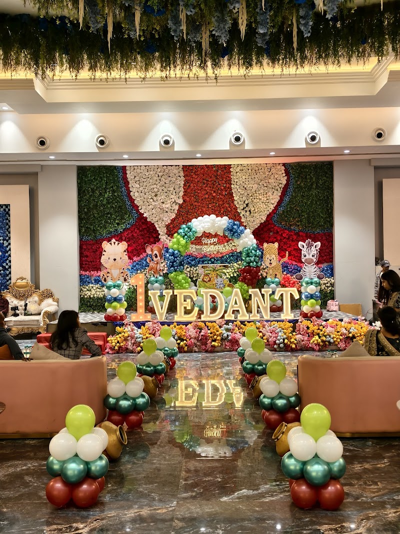 Maharishi Decoration