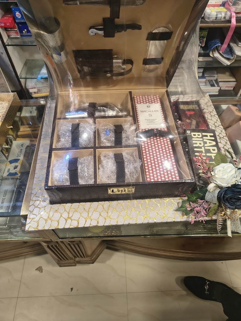 Elite Gift Wrap